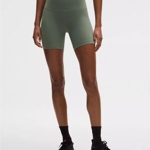 NEW WITH TAGS Lululemon Athletica Sage Green Bike Shorts
